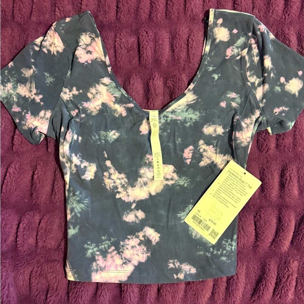 Lululemon Align Tee
